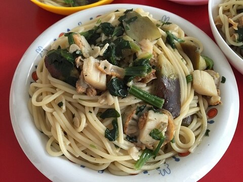 ベビー帆立とほうれん草・茄子のスパゲッティー